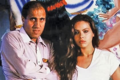 En 1981 protagonizó junto a Adriano Celentano Innamorato pazzo. La propia actriz confesó años después que le había sido infiel a Alessio Orano con él