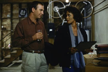 En 1992, Kevin Costner y Whitney Houston estrenaron El guardaespaldas