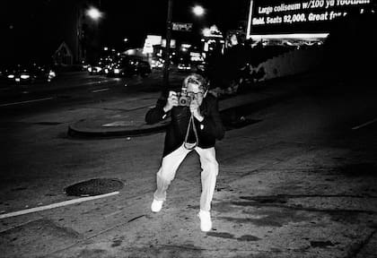 En 1996, Helmut retratado en Hollywood por su mujer June Newton, modelo y actriz devenida fotógrafa bajo el seudónimo Alice Springs
