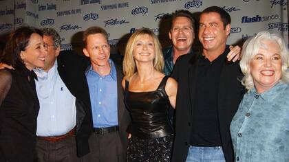 En 2002, con motivo de los 90 años de Paramount Pictures, la mayoría del elenco se reunió en Los Ángeles.