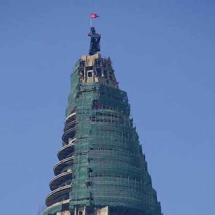 En 2008, una empresa egipcia reanudó su construcción