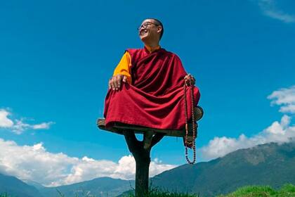 En 2009, a sus 19 años, Rinpoche se convirtió en el líder espiritual más joven de Bután