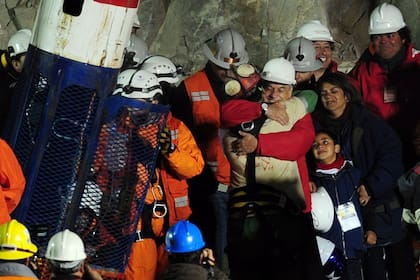En 2010, 33 mineros que quedaron atrapados en la mina San José, en Chile