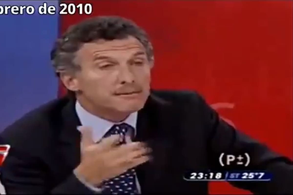 En 2010, el expresidente Mauricio Macri defendía el uso de las pistolas Taser por no ser letales.