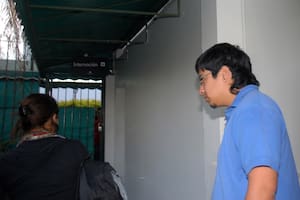 En 2011, Juniors llega a la clínica donde estaba internado. En 2004 había matado a tres de sus compañeros y herido a cinco. Fue declarado inimputable. Foto de archivo.