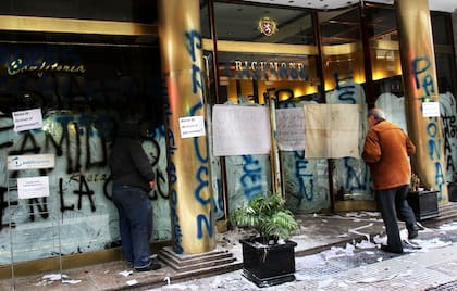 En 2011 la confitería estaba tomada