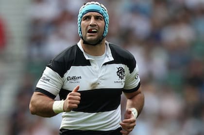 En 2014 jugó para Barbarians y fue capitán
