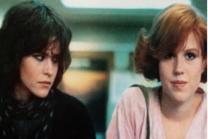 En 2017, en el contexto del Me Too, Ringwald publicó una columna en el New Yorker donde cuestionó las escenas sexistas de El club de los cinco