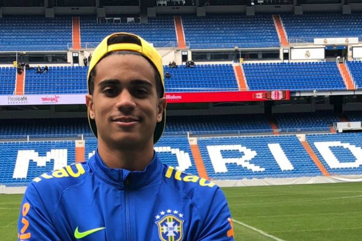 En 2018, Reinier visitó el Santiago Bernabéu y publicó una foto en Instagram. "Experiencia increíble en uno de los grandes templos del fútbol", escribió.
