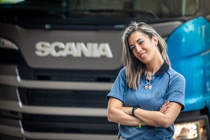 En 2020, Dolores Guldris hizo una capacitación como conductora dictada por la empresa de camiones Scania, que solo llegaron a hacer 12 mujeres en toda la Argentina