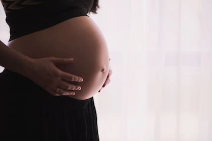 En 2020, la razón de mortalidad materna aumentó más de 1 punto