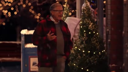 En 2021, Bill Gates ya había recomendado libros para leer en Navidad