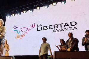 En 2021, Javier Milei cerró su campaña con un acto en Parque Lezama
