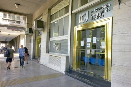 En 2021, la Cámara Comercial dejó sin efecto dos resoluciones de la Inspección General de Justicia que limitaba las libertades de las empresas