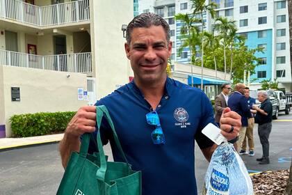 En 2021, optó por recibir su salario en Bitcoin para promover a Miami como un hub tecnológico