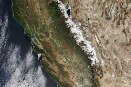 En 2022, las fotografías satelitales mostraban que la nieve era escasa en la región