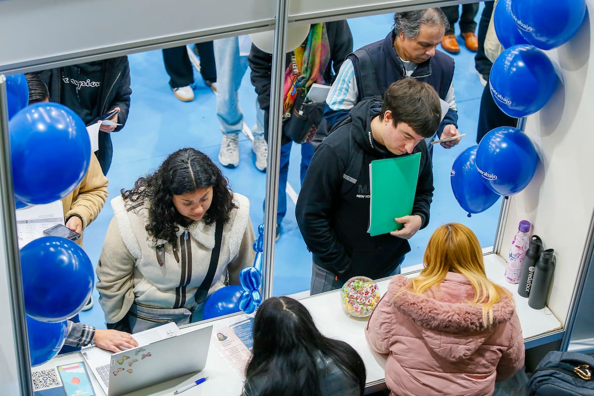 En 2022, un postulante promedio aplicaba a 10 avisos online al mes. En agosto de 2026, la cifra escaló a 16: una suba del 67%