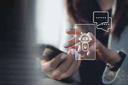 En 2027 habrá más bots impulsados por IA que humanos navegando en internet, según el CEO de Cloudfare