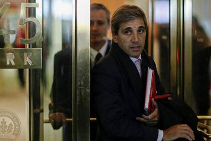 En abril de 2016, el entonces gobierno de Macri pagó US$9300 millones a parte de los holdouts que tenían todavía deuda en default de 2001, aunque todavía hay un remanente de fondos buitres que litigan contra el país