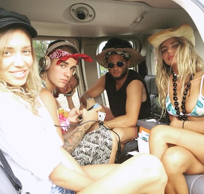 En agosto de 2016, Ray se fue de vacaciones a Hawái con Justin Bieber (Foto: Instagram @sahara_ray)