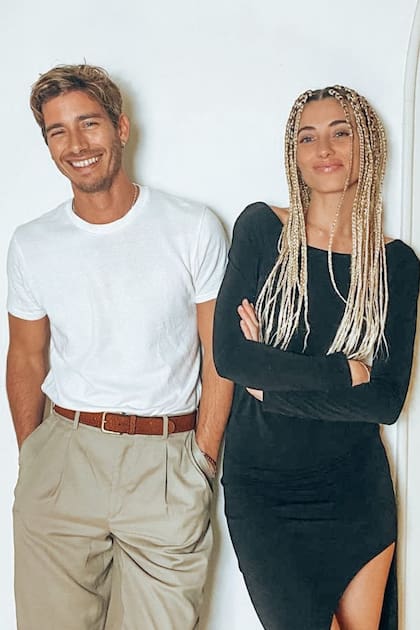 En agosto del año pasado, el actor y modelo ya daba pistas de su estado sentimental –“Estoy muy bien, con el corazón contento”–, pero no fue hasta fin de año que la presentó a Julia.