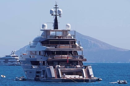 En agosto del año pasado, Juana había sido invitada por Filiberti a navegar por la Costa Esmeralda a bordo del Attila, el supercrucero del empresario.