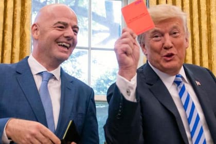 En agosto, Donald Trump recibió a Gianni Infantino en el Despacho Oval