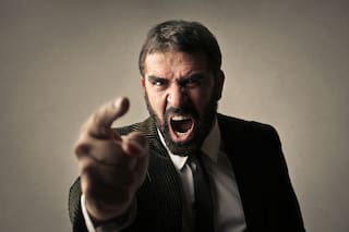 Qué significa para la psicología que una persona eleve la voz constantemente cuando habla