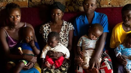 En algunos de estos sistemas matrilineales en África, aunque los hombres son una fuerza importante, las mujeres tienen más poder