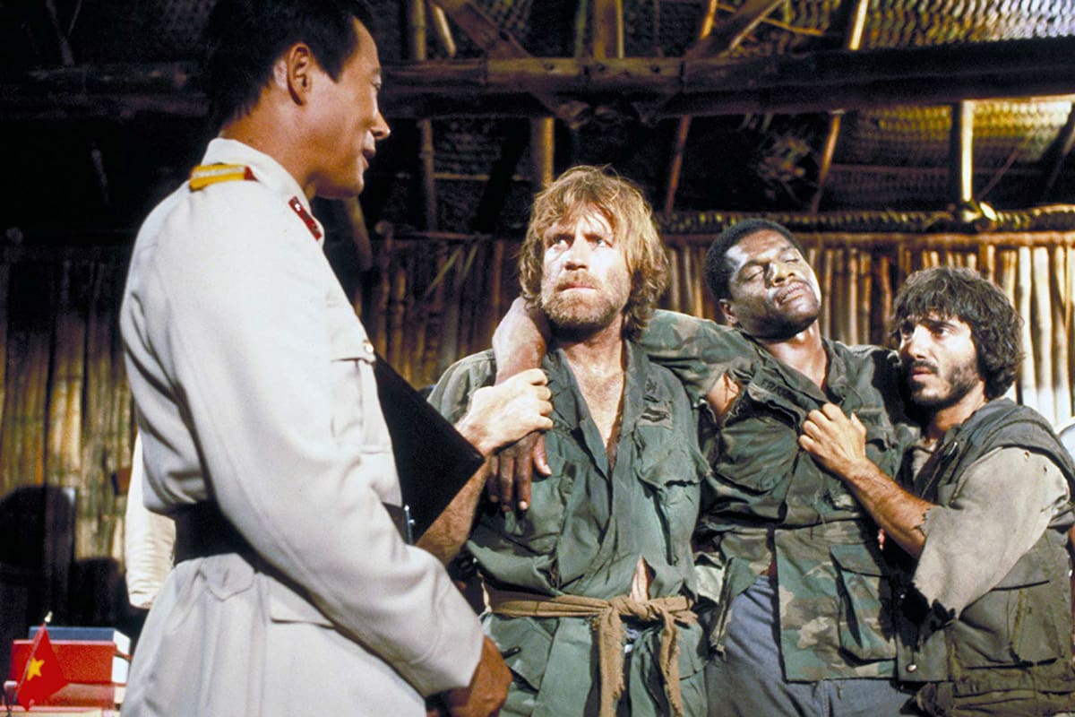 En "Desaparecido en acción 2", el actor estuvo junto a Chuck Norris