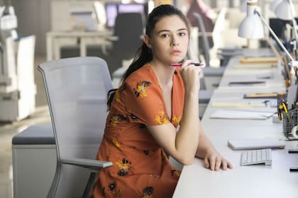 En "Supergirl" Nicole Maines interpreta a Dreamer, la primera superheroína trans de la pantalla chica