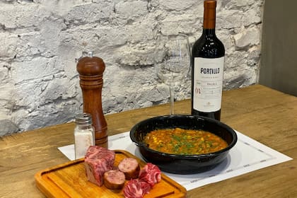 En Arde hay un menú con vino incluido