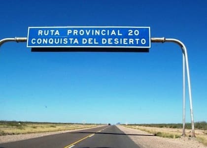 En Argentina, el camino recto más largo y peligroso es la Ruta del Desierto situada en La Pampa