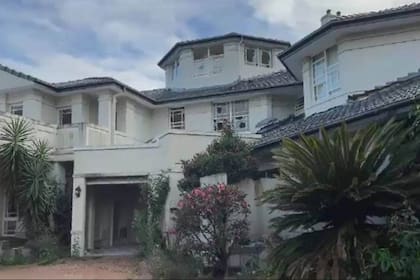 En Australia, la mansión de un multimillonario japonés permaneció ocupada durante mucho tiempo y se convirtió en un dolor de cabeza para los vecinos; tras desocuparse los nuevos dueños mostraron cómo quedó el interior de la vivienda