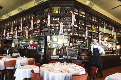 En Avellaneda, tradición y platos generosos en una carta bien clásica