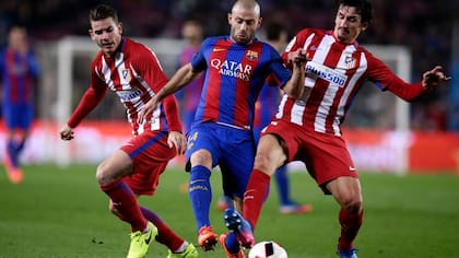 En Barcelona, Mascherano juega desde mediados de 2010