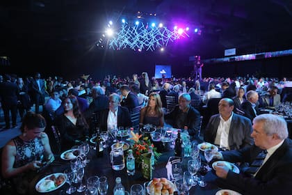 En Berazategui se vivió la gala con varios de los grandes deportistas argentinos de 2019