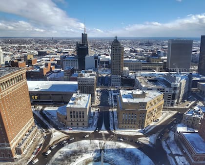 En Buffalo, Nueva York, se requieren menos ingresos para pertenecer a la clase media