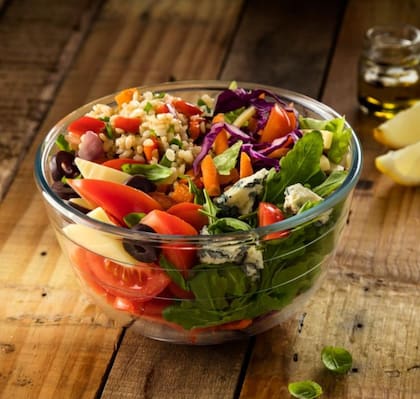 ¿En busca de ensaladas frescas? Ave Caesar permite armar la propia