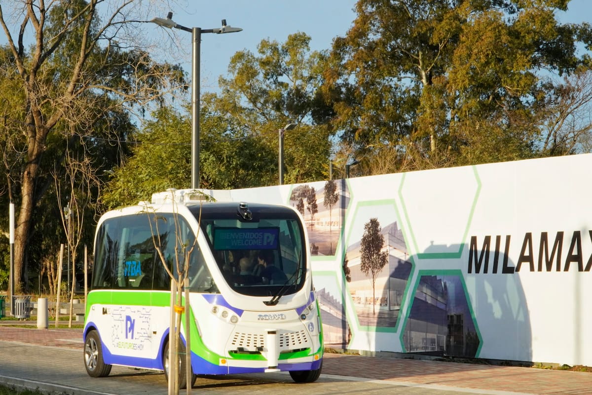 En CABA ya existe el primer colectivo autónomo y eléctrico, gratis, abierto al público y funciona de lunes a viernes: dónde probarlo