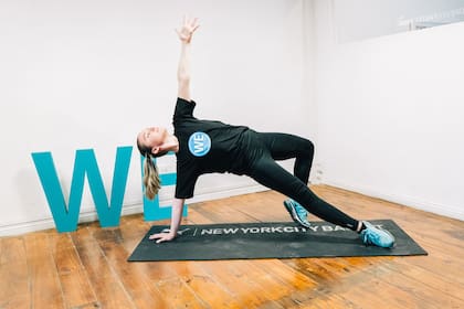 En cada clase consta de 60 minutos de duración y toma movimientos del ballet, del entrenamiento funcional y el pilates