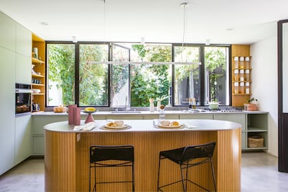 “En cada espacio tenés un cuadro enmarcando el verde”, dicen las arquitectas, felices.