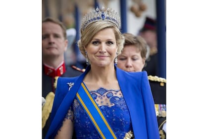En cada presentación real, Máxima se luce con mucho glamour