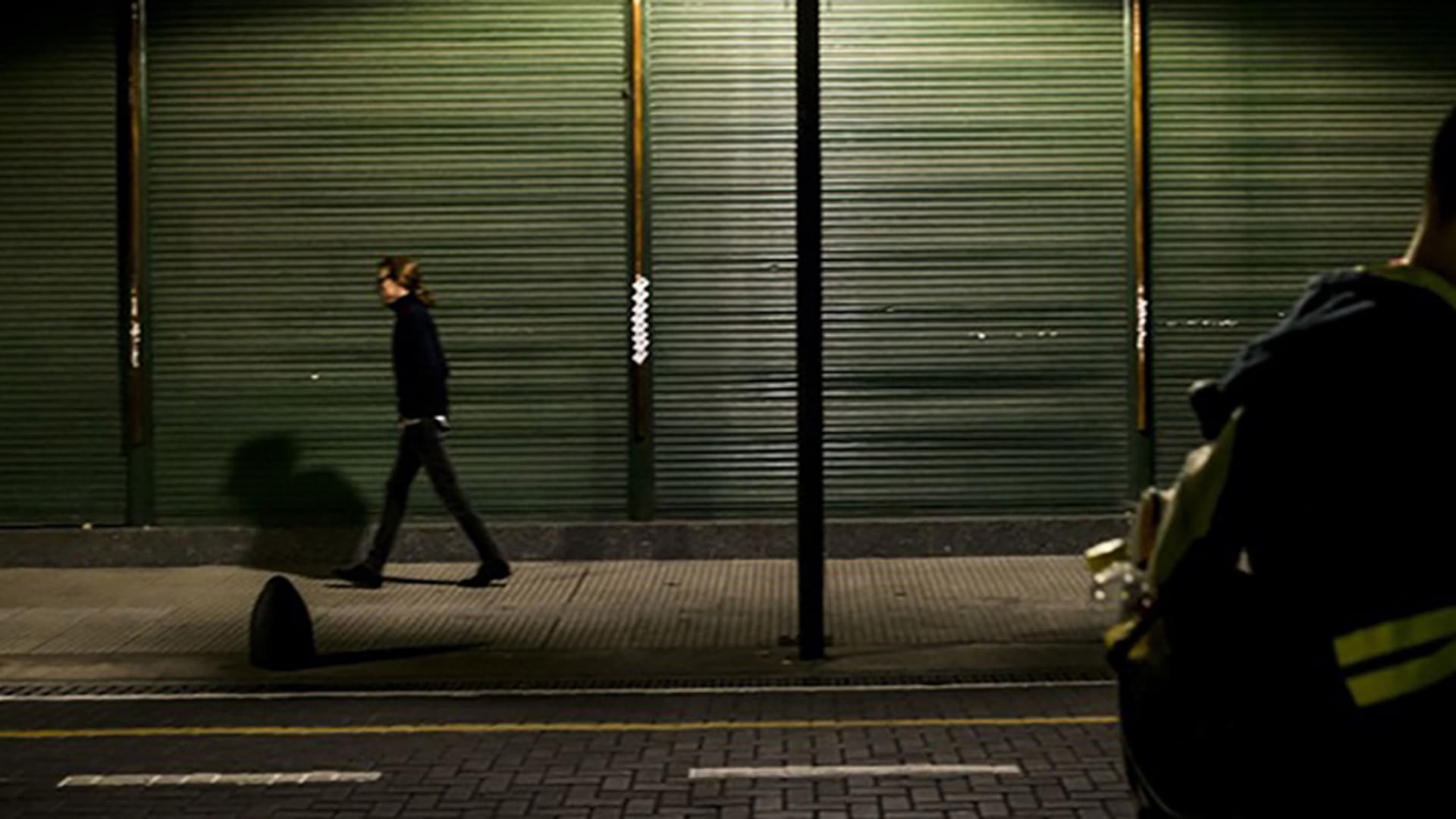 En calles menos psicodélicas que en sus días de efervescencia, los sitios donde reinan los habitués mantienen su tonalidad porteña inconfundible