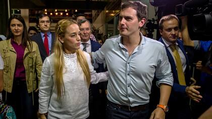 En Caracas, Lilian Tintori recibió anteanoche al líder del partido español Ciudadanos, Albert Rivera