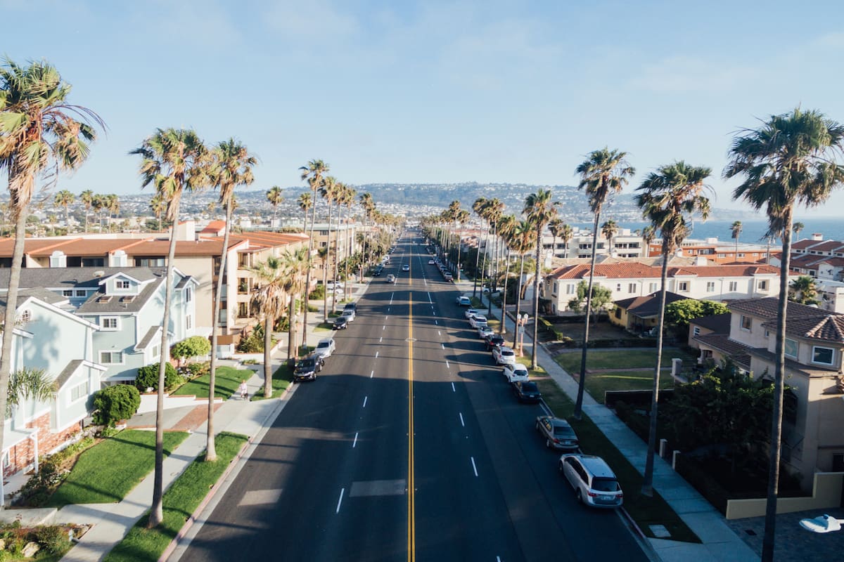 En casi todos los casos, el sueldo del futuro propietario debe superar los 100 mil dólares anuales