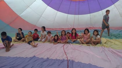 En Chacra de Monte la experiencia incluye un show de globo aerostático.