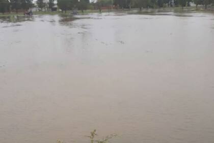 En Charata el agua también dejó anegamientos