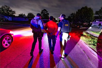 En Chicago, la interrupción de la actividad comercial por temor a las redadas del ICE afectó de manera especial a los negocios minoristas suburbanos