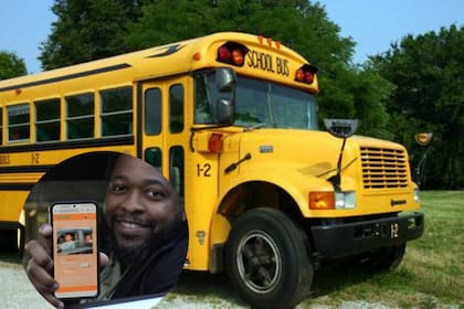 En Chicago: tuvo una idea brillante y ahora revoluciona el transporte escolar en EE.UU.